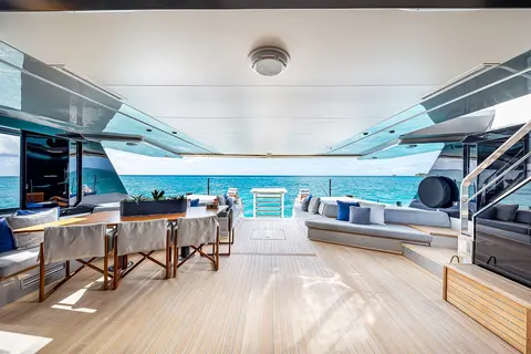 Bad Mutha Yacht Charter, photograph 12