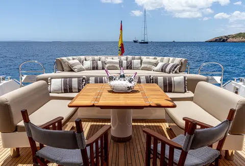 Basad Yacht Charter, photograph 11