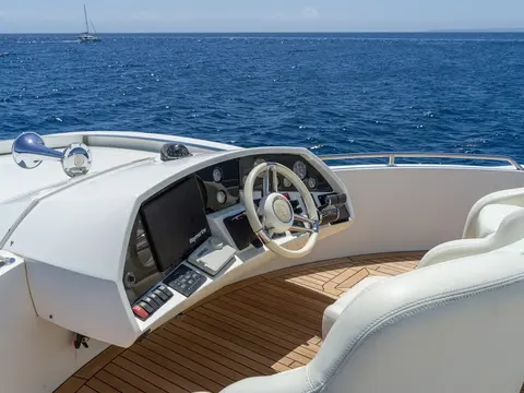 Basad Yacht Charter, photograph 8