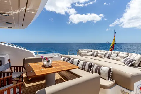Basad Yacht Charter, photograph 9