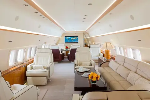 BBJ 737-700 (6000nm) Private Jet Charter, photograph 2
