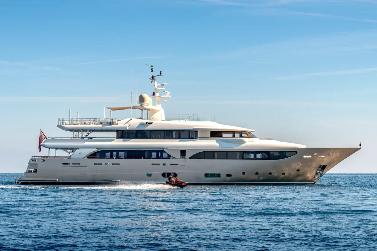 Behike Yacht Charter in Dubai