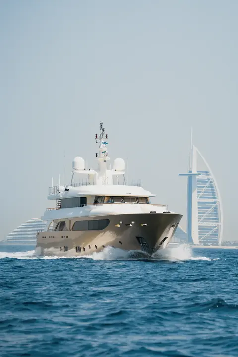 Behike Yacht Charter in Dubai, photograph 4