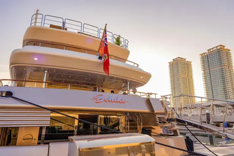 Behike Yacht Charter in Dubai, photograph 7