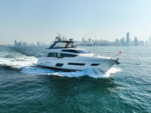 Bella III Yacht Charter in Dubai, photograph 2