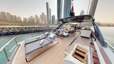 Bella III Yacht Charter in Dubai, photograph 3