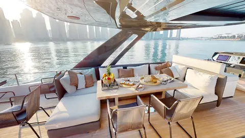 Bella III Yacht Charter in Dubai, photograph 5