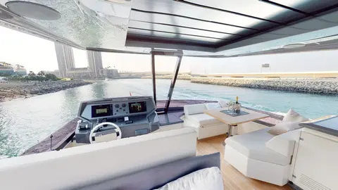 Bella III Yacht Charter in Dubai, photograph 9