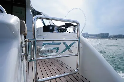 Bella V Yacht Charter in Dubai, photograph 11