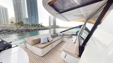 Bella V Yacht Charter in Dubai, photograph 7