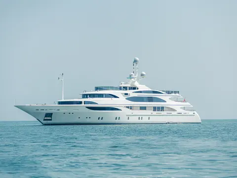 Benetti 56 Yacht Charter in Dubai, photograph 3