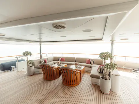 Benetti 56 Yacht Charter in Dubai, photograph 9