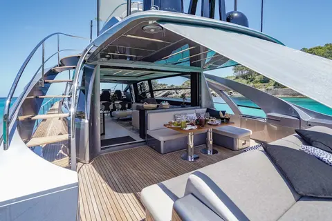 Beyond Yacht Charter, photograph 10