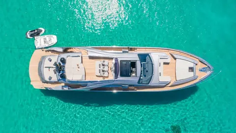Beyond Yacht Charter, photograph 4