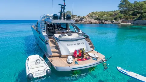 Beyond Yacht Charter, photograph 5