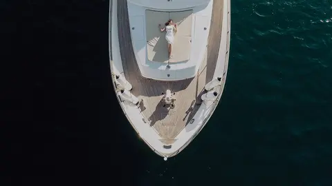 Beyond Yacht Charter, photograph 3