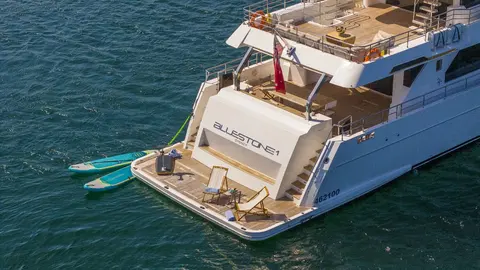 Bluestone Yacht Charter, photograph 7