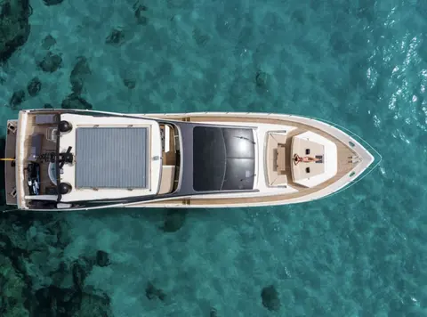 Byscaine Yacht Charter, photograph 3