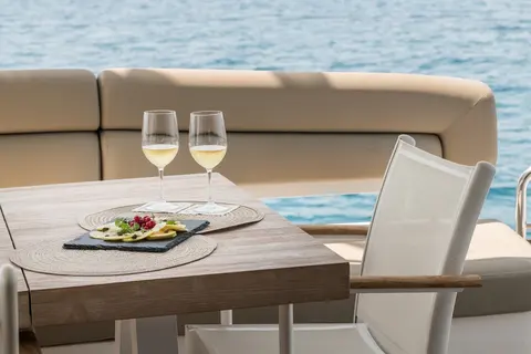 Cala DI Luna Yacht Charter, photograph 10