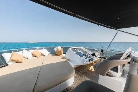Cala DI Luna Yacht Charter, photograph 11