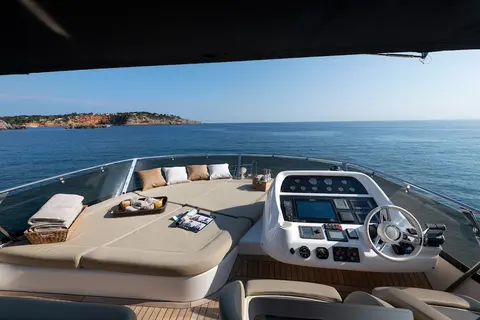 Cala DI Luna Yacht Charter, photograph 12