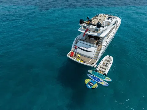 Cala DI Luna Yacht Charter, photograph 2