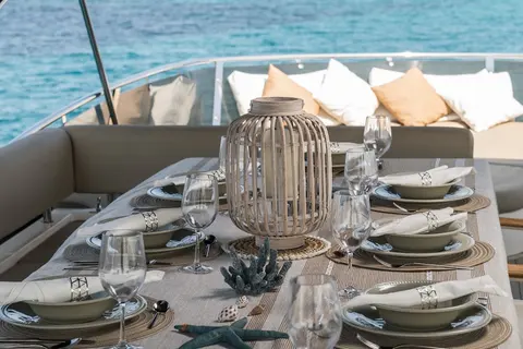 Cala DI Luna Yacht Charter, photograph 8