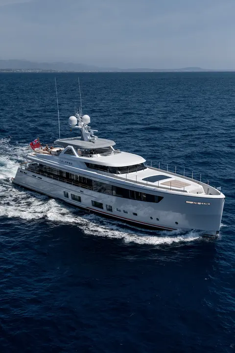 Calypso I Yacht Charter, photograph 11