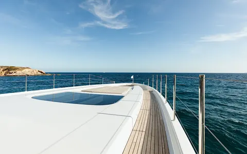 Calypso I Yacht Charter, photograph 2