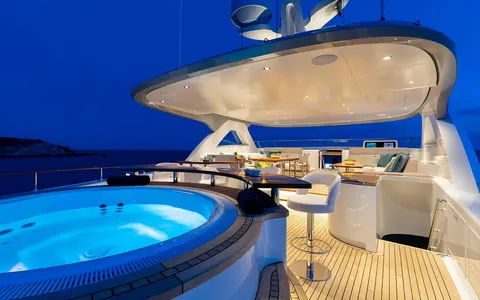Calypso I Yacht Charter, photograph 8