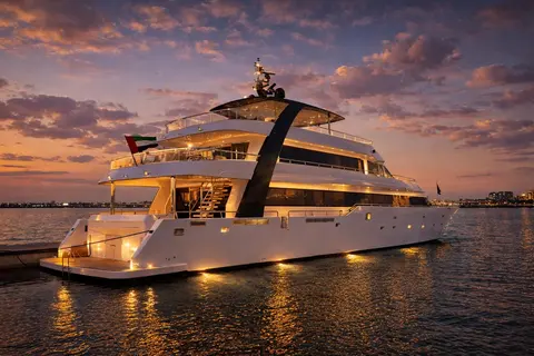 Carmen Yacht Charter in Dubai, photograph 2