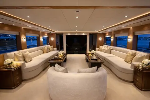 Carmen Yacht Charter in Dubai, photograph 9