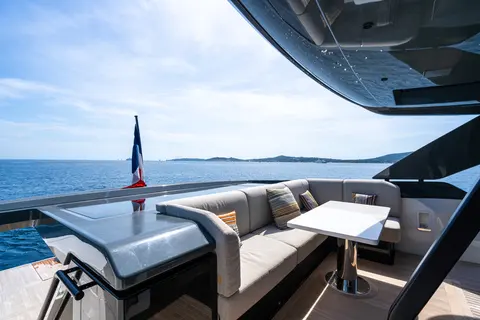 CC Yacht Charter, photograph 10