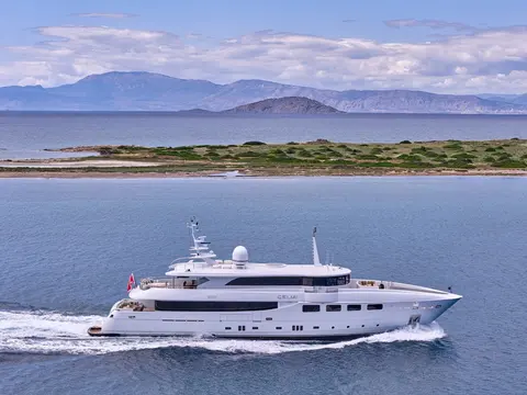 Celia P Yacht Charter, photograph 11