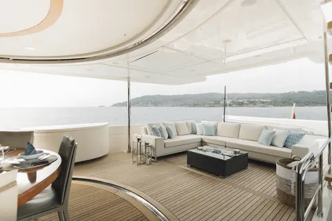 Centurion Yacht Charter, photograph 7