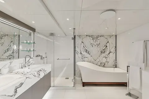 Chakra Yacht Charter, photograph 10
