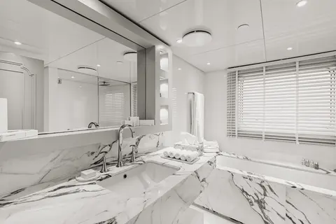Chakra Yacht Charter, photograph 12