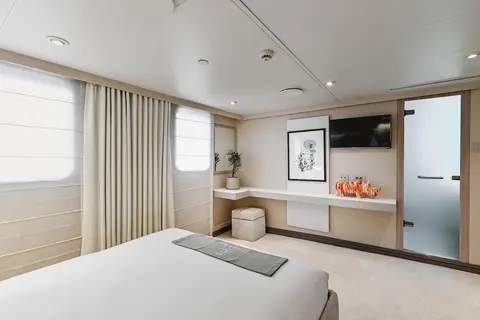 Chakra Yacht Charter, photograph 3