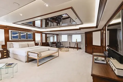 Chakra Yacht Charter, photograph 7