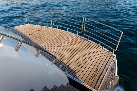 Chaos Yacht Charter, photograph 10
