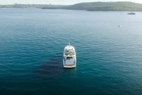 Chaos Yacht Charter, photograph 4