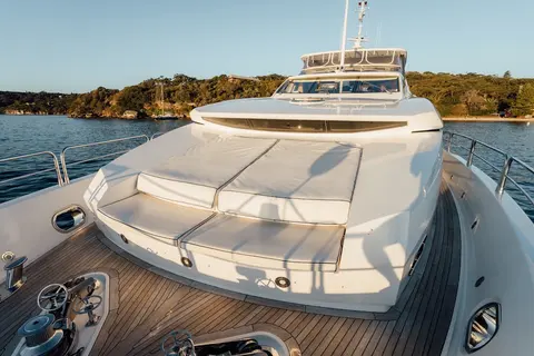 Chaos Yacht Charter, photograph 5