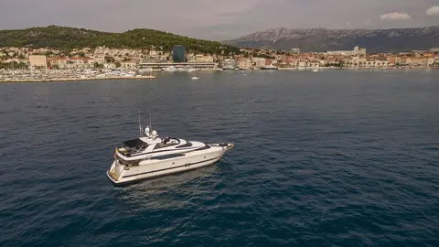 Conte Alberti Yacht Charter, photograph 10
