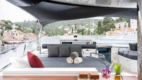 Conte Stefani Yacht Charter, photograph 8