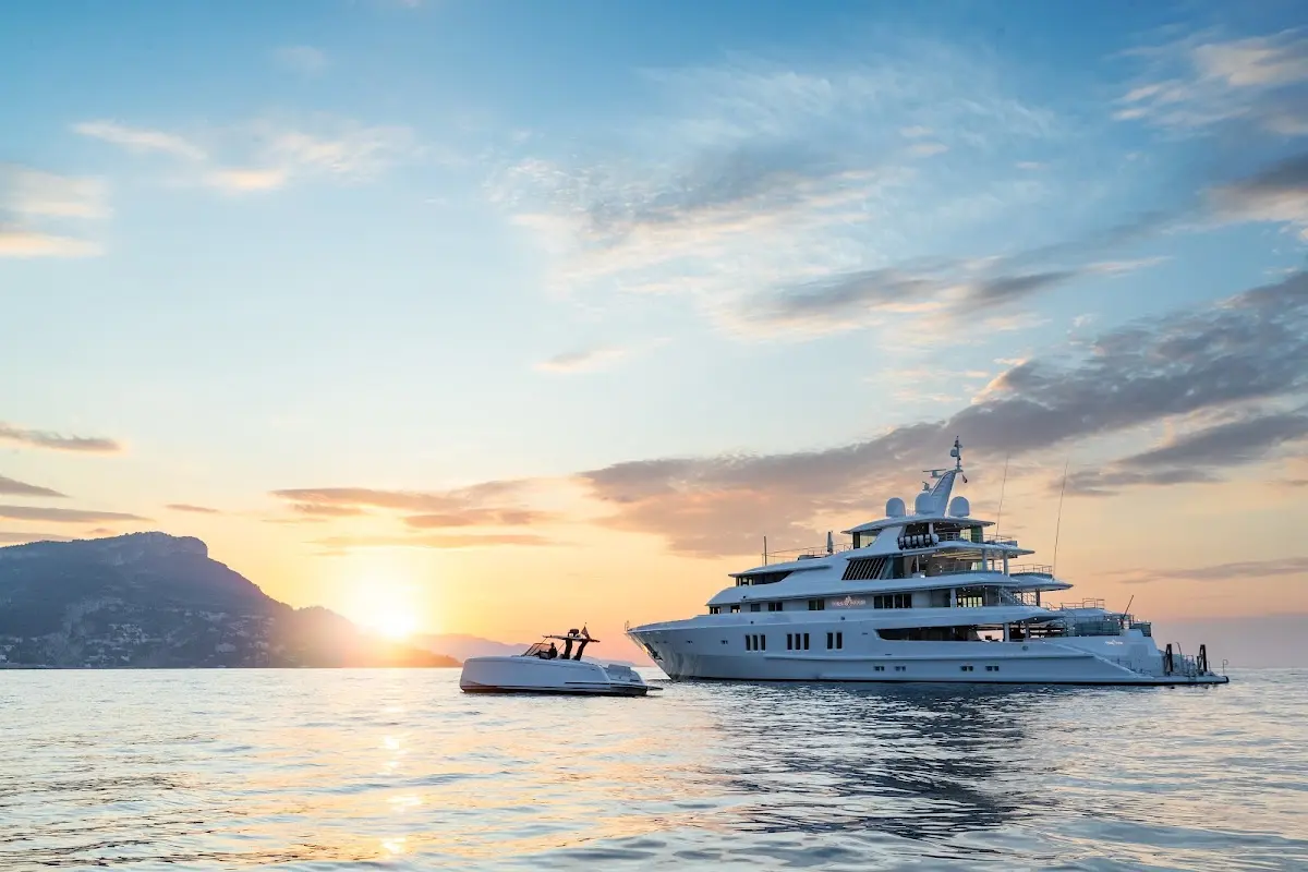 Coral Ocean Yacht Charter