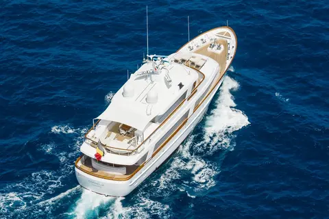 Cornelia Yacht Charter, photograph 5