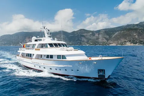 Cornelia Yacht Charter, photograph 7