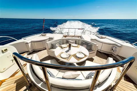 Daya Yacht Charter, photograph 8