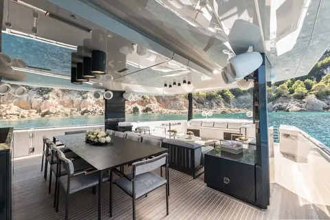 Dhamma II Yacht Charter, photograph 12