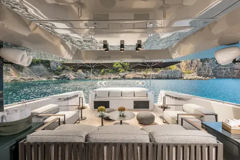 Dhamma II Yacht Charter, photograph 9